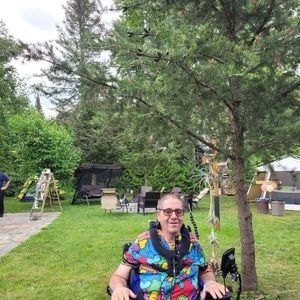 Meet your Posher, Stephane